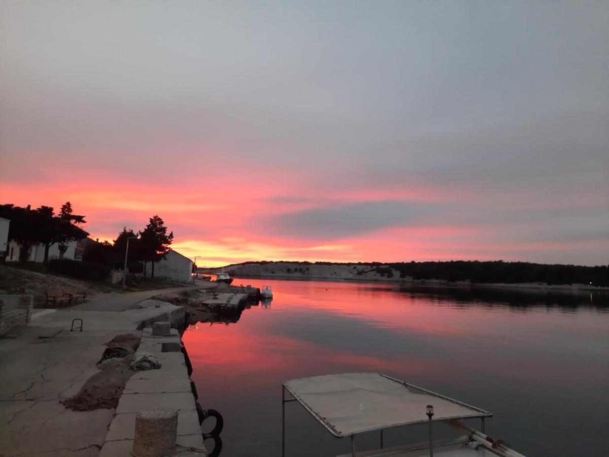 Stara Kuca Apartments Šimuni Exteriör bild