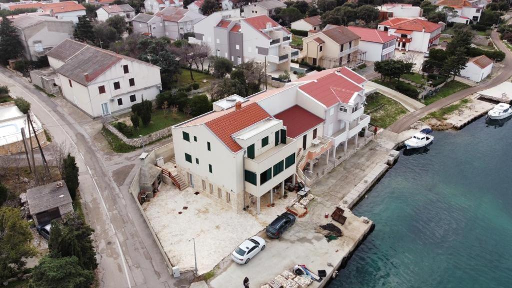 Stara Kuca Apartments Šimuni Exteriör bild