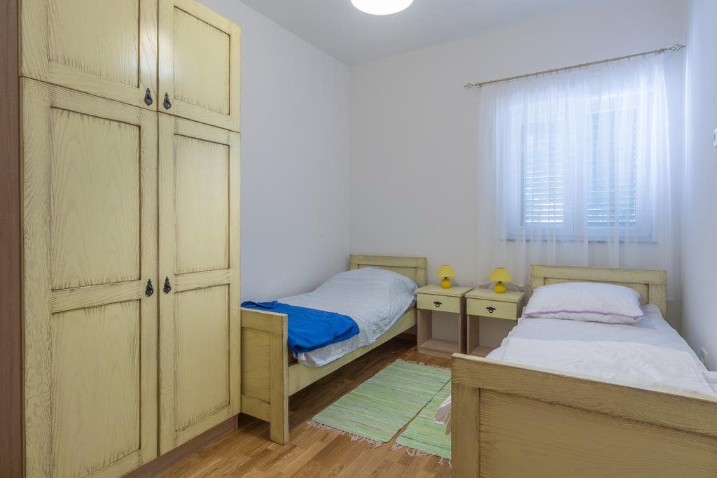 Stara Kuca Apartments Šimuni Exteriör bild