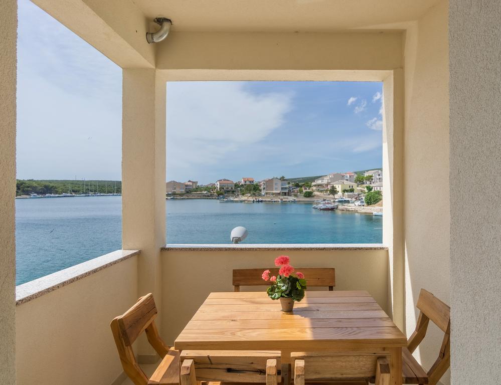 Stara Kuca Apartments Šimuni Exteriör bild