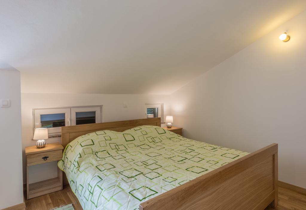 Stara Kuca Apartments Šimuni Exteriör bild