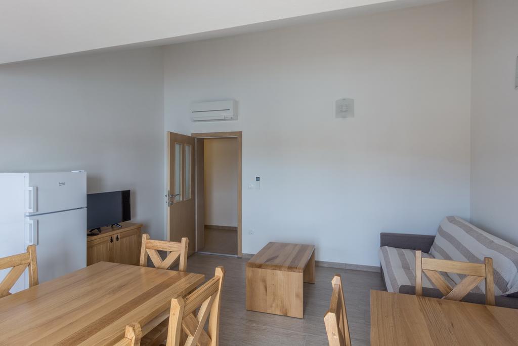 Stara Kuca Apartments Šimuni Exteriör bild